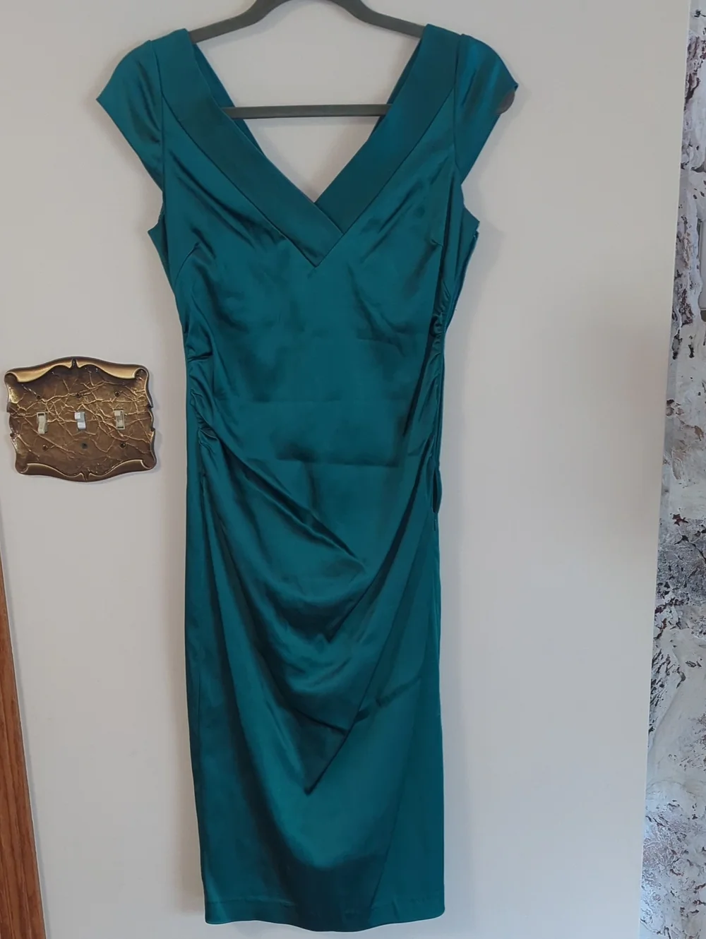 Elegant Teal V-Neck Cocktail Dress - Women's - Picture 1 of 4